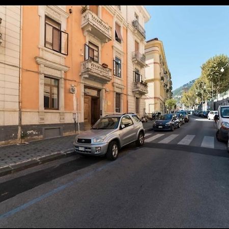 Apartmán Casa Maria Al Porto Salerno Exteriér fotografie