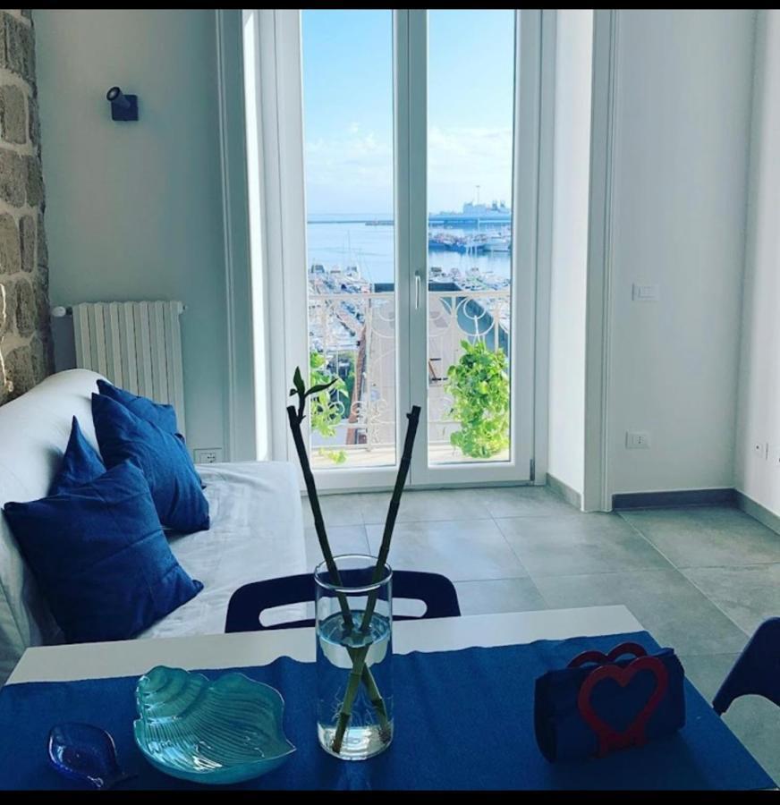 Apartmán Casa Maria Al Porto Salerno Exteriér fotografie